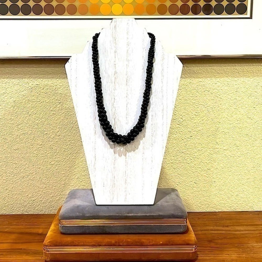 NAPIER :: NECKLACE